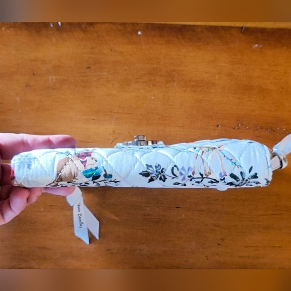 Vera Bradley RFID Turnlock Wallet MERRY MISCHIEF SNOW DAY Christmas Holiday - Picture 6 of 6